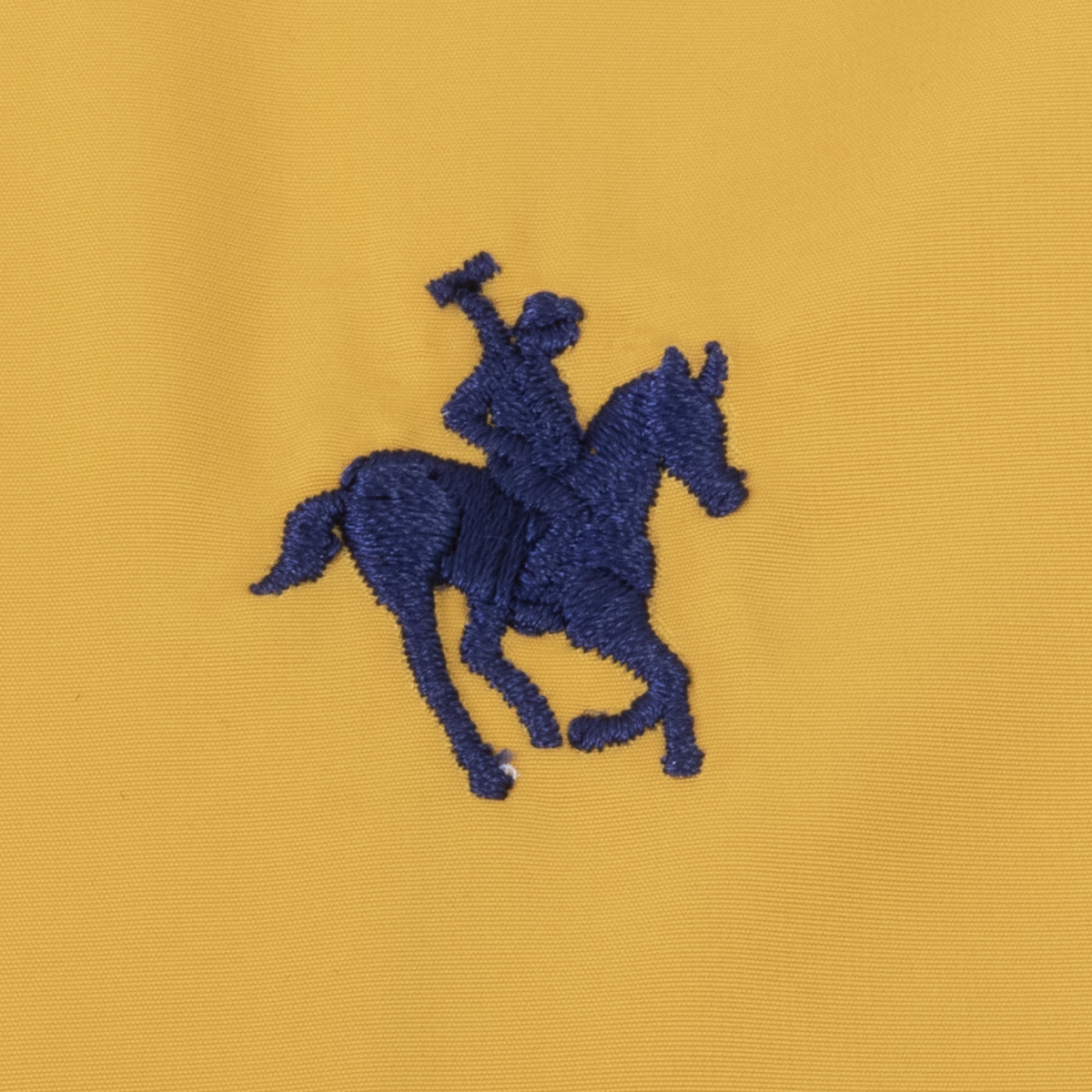 Chamarra Poliéster Fino
